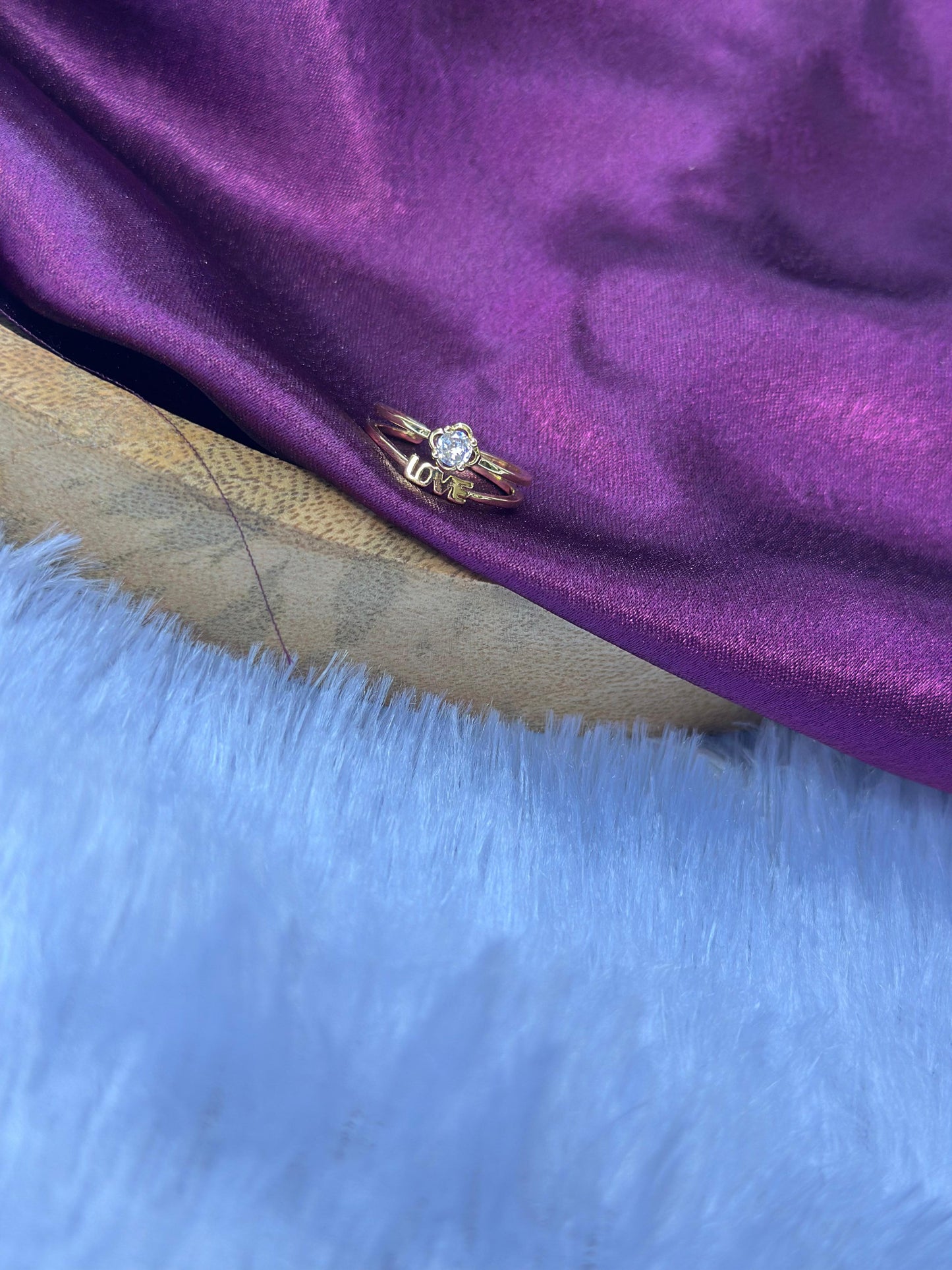 Elegant Gold-Plated Love Ring