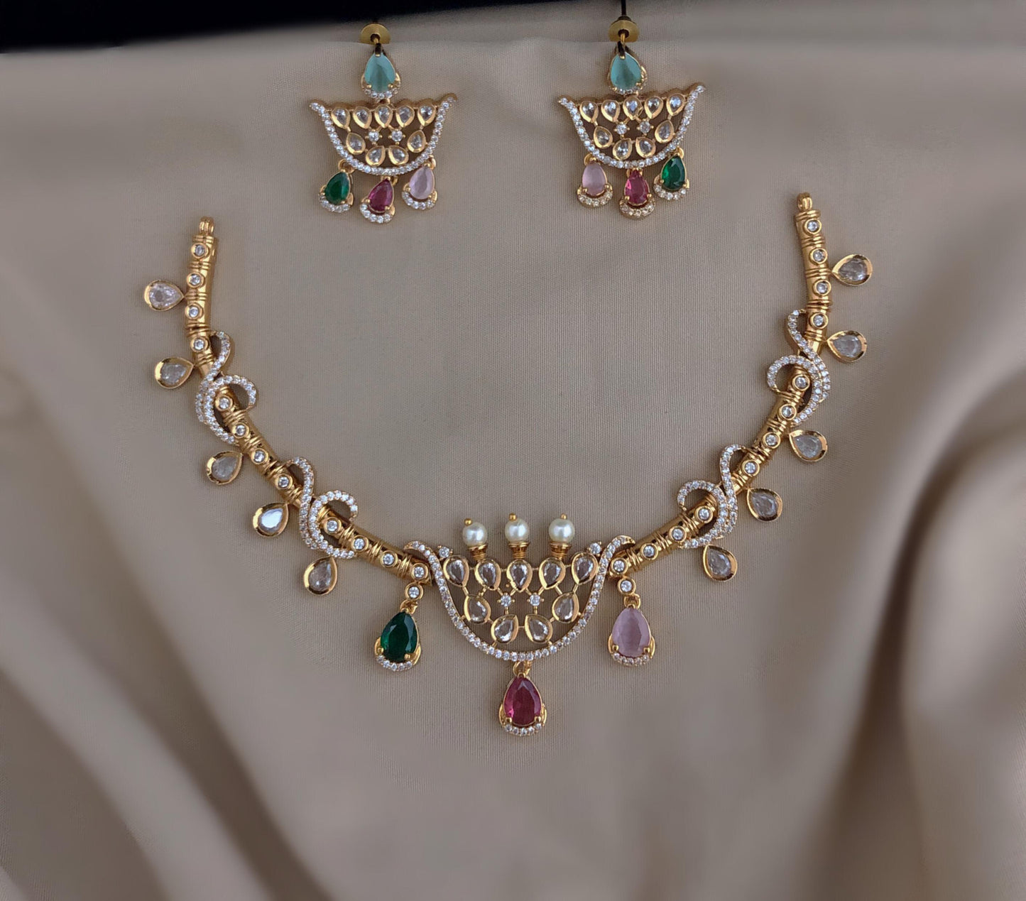 Royal Kundan Pearl Gemstone