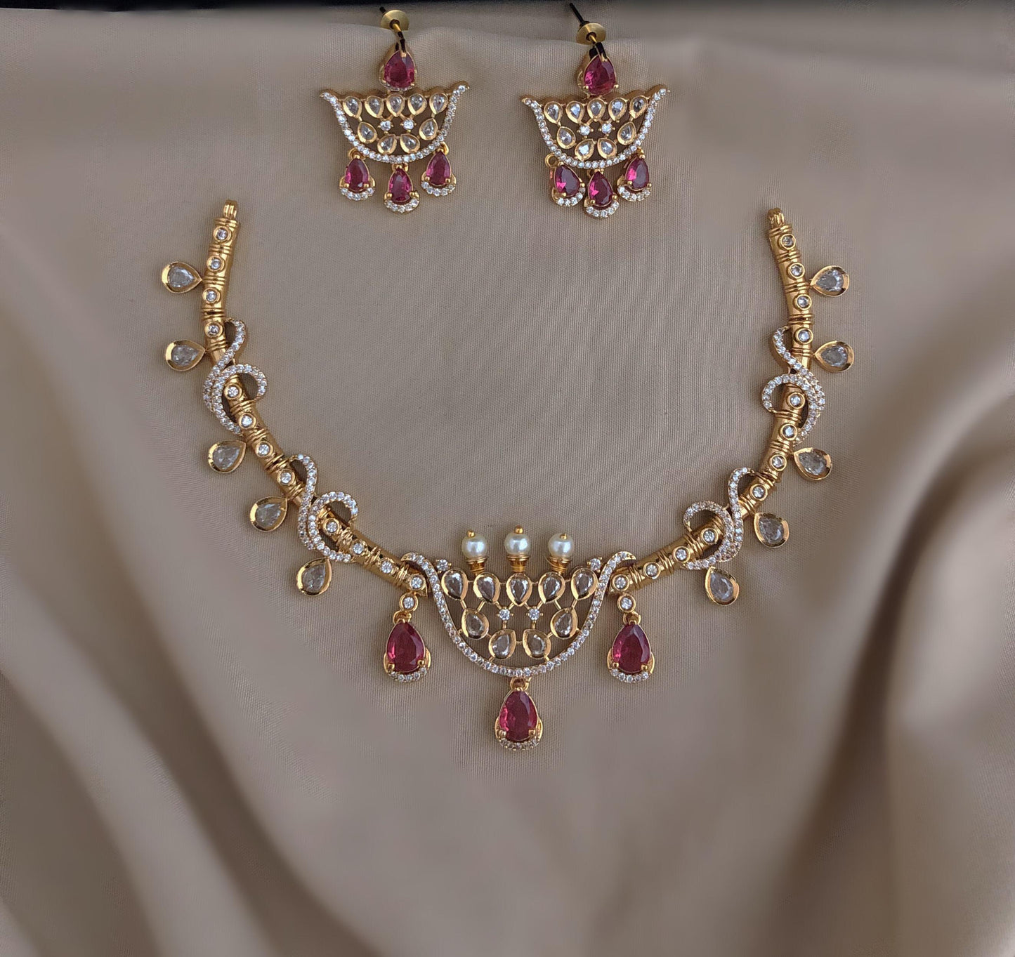 Royal Kundan Pearl Gemstone