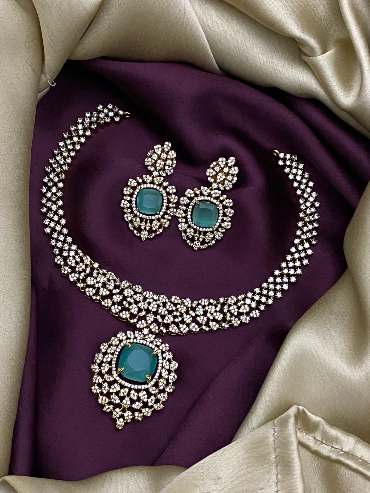 Regal Emerald Crystal