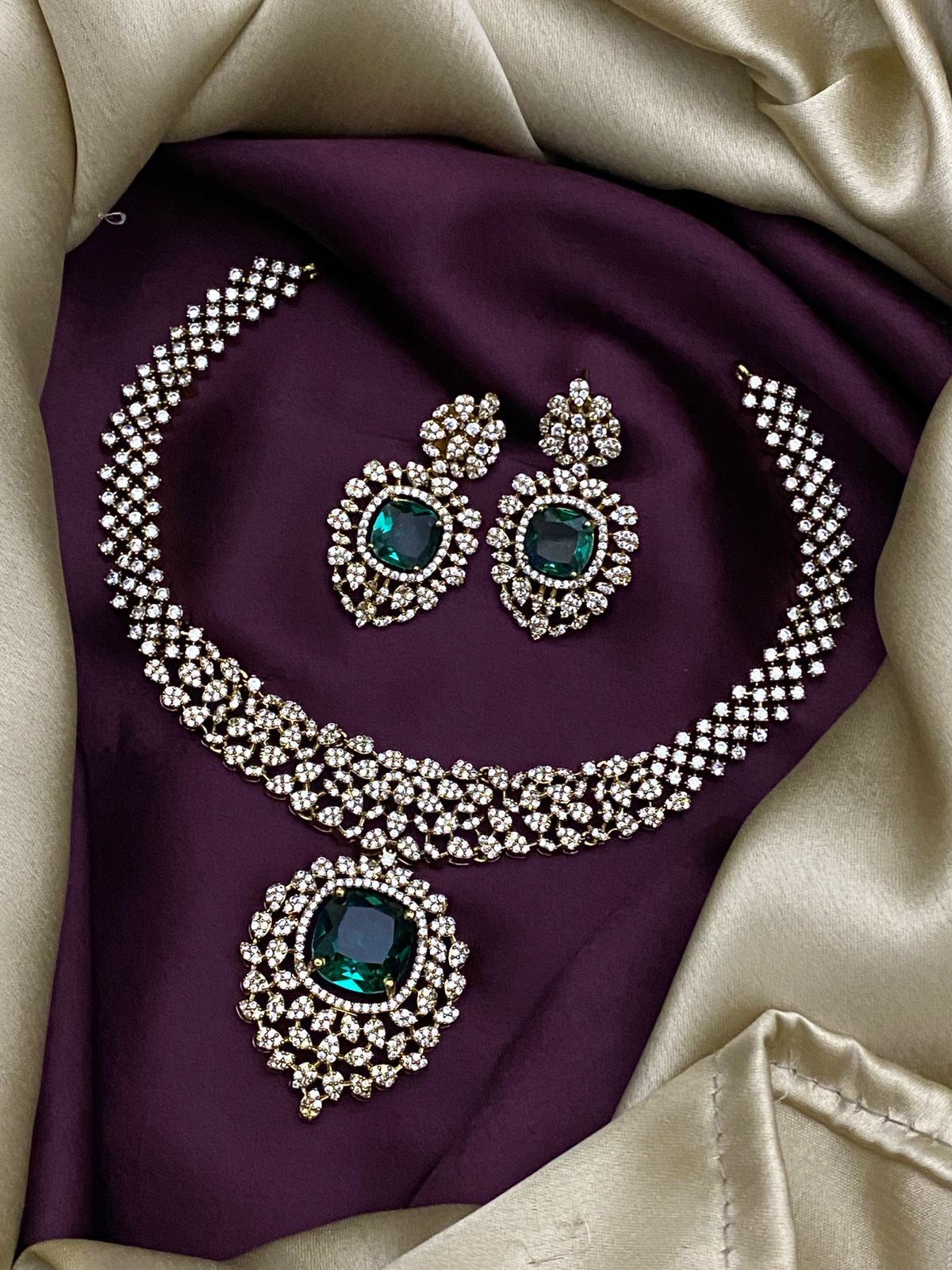 Regal Emerald Crystal