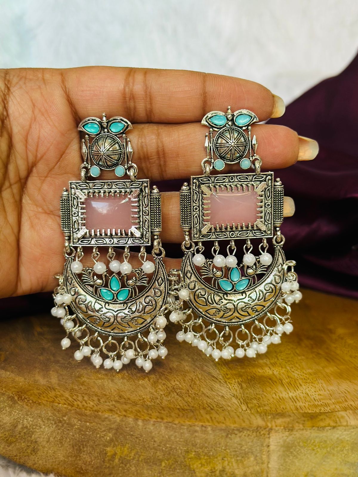 Silver Chandbalis With Stone And Pearls Earrings
