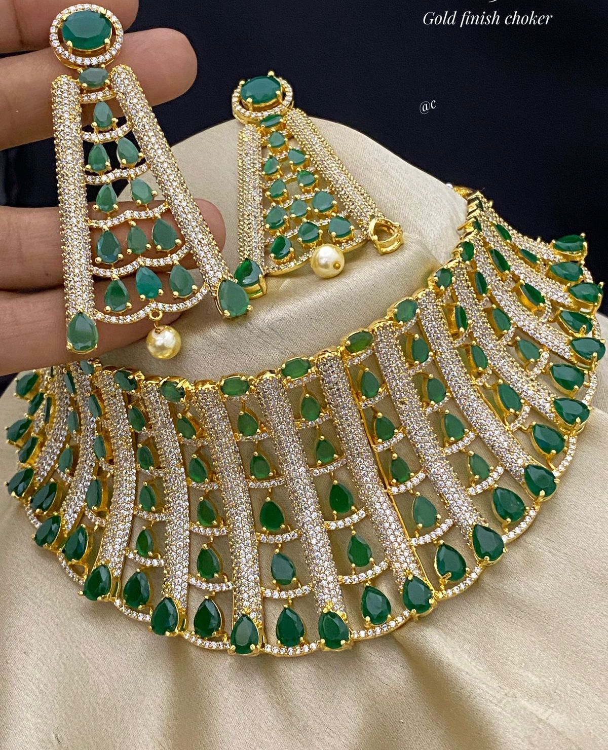 Royal Radiance Gold Finish Choker Set