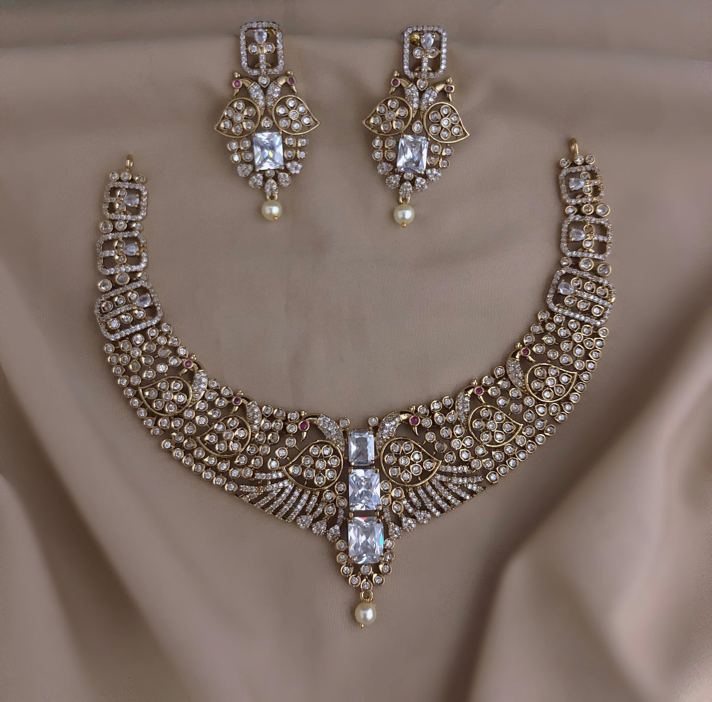 Royal Emerald Kundan Bridal Necklace Set