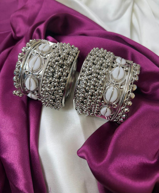 Oxidized Cowrie Shell Kada Bangle