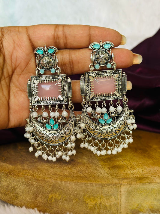 Silver Chandbalis With Stone And Pearls Earrings